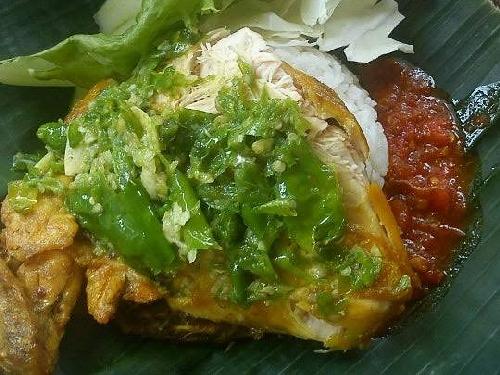 Mak Yuli's Crispy Delights: Cilacap's Favorite Snack Haven